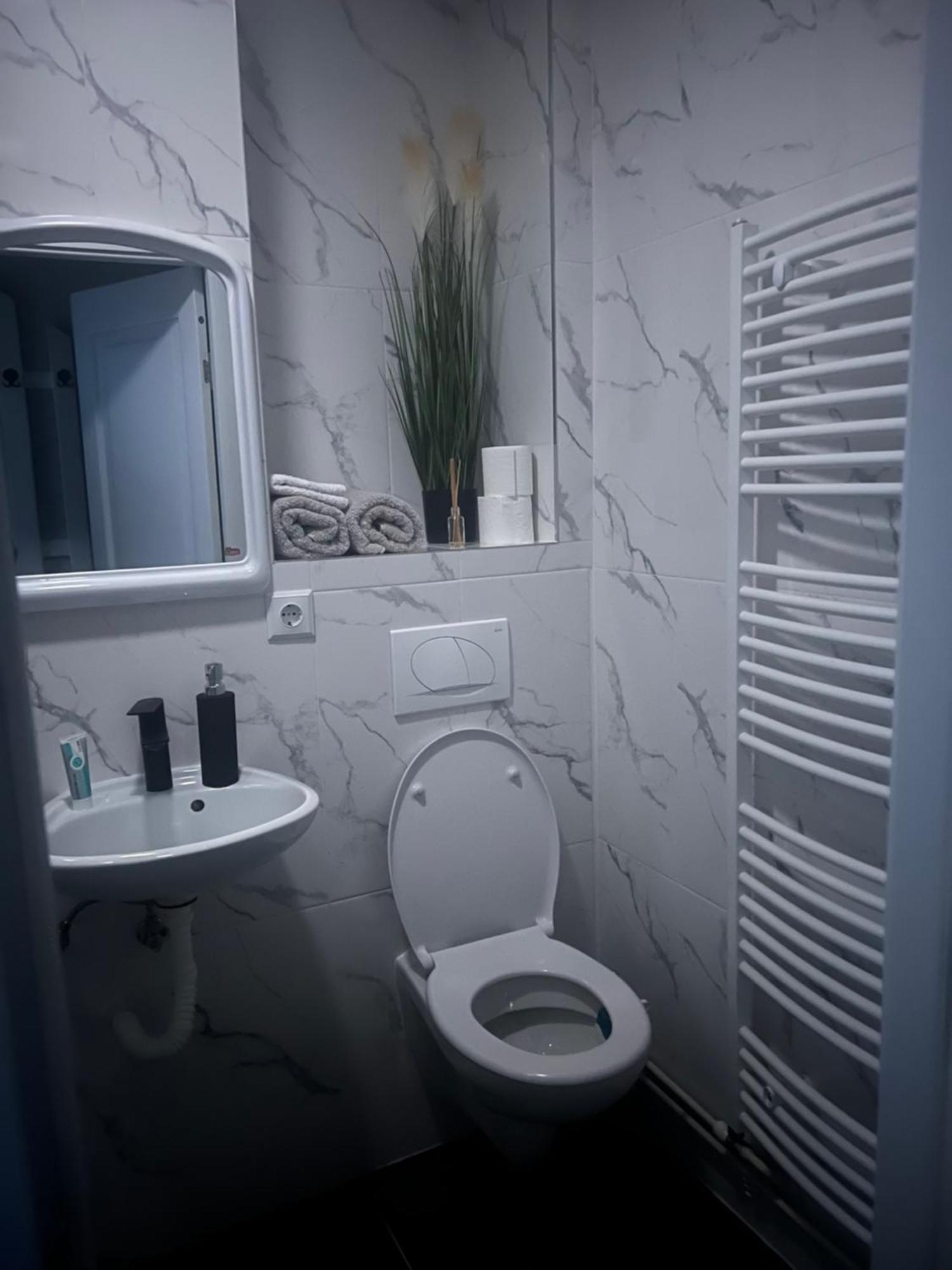 Apartament 2 Camere バイア·マーレ エクステリア 写真